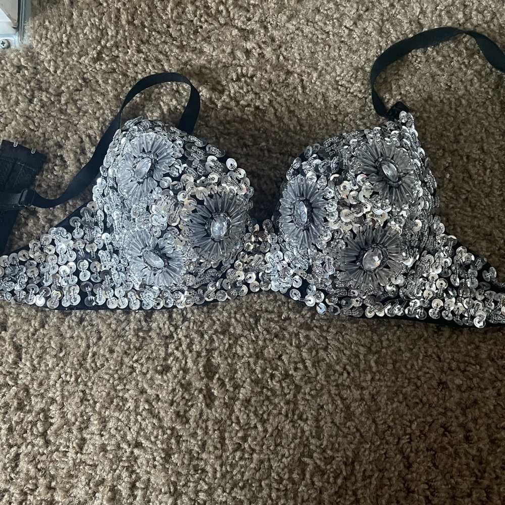 Bra